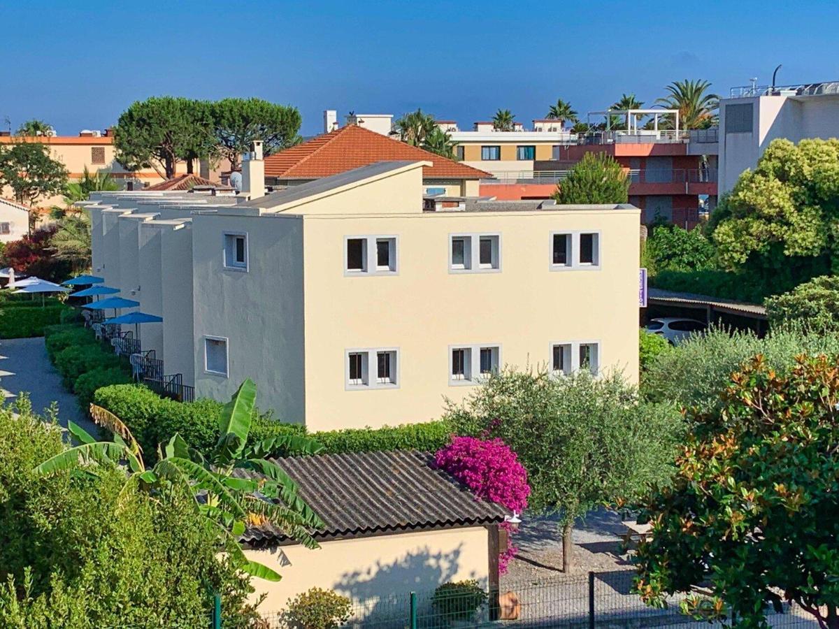 Hotel L'Etape Вильнёв-Лубе Экстерьер фото